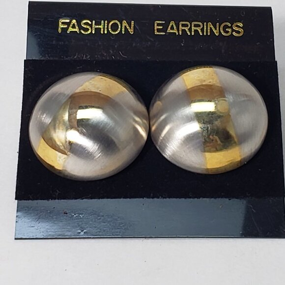 Gold, Silver Dual-Tone Stud Earrings Modern Stripe Design, 0.75” Fashion Jewelry - Picture 6 of 9